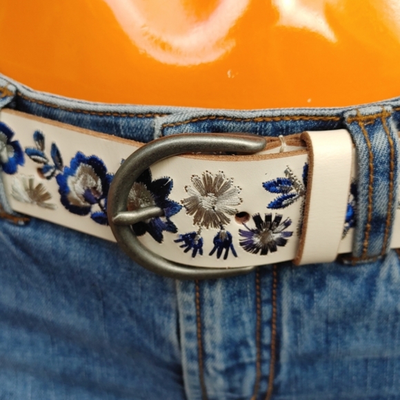 🆕 Lucky Brand floral embroidered belt size S - Picture 7 of 12
